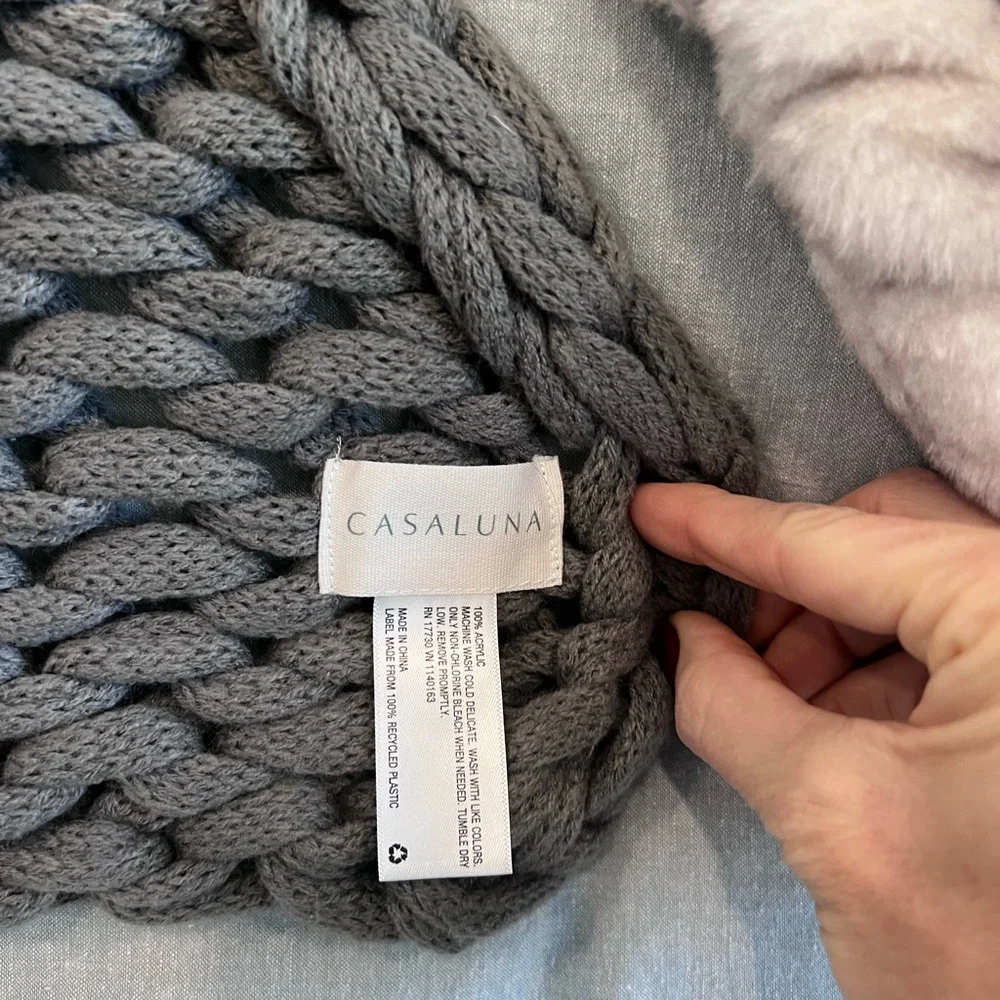Casaluna for target oversized throw chunky knit 50x70 like new gray